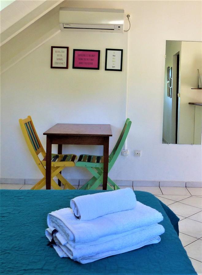 Gites Rose Des Vents デエエ 部屋 写真